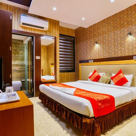 אינדורה The Ashoka Hotel מראה חיצוני תמונה
