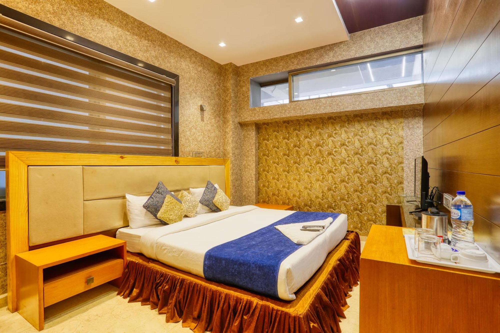 אינדורה The Ashoka Hotel מראה חיצוני תמונה