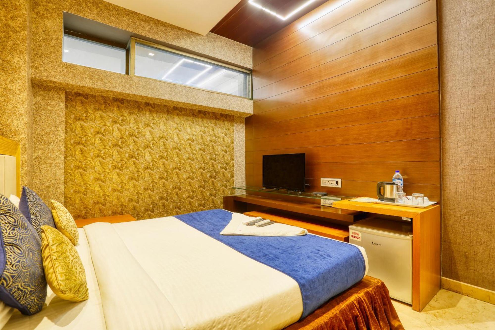 אינדורה The Ashoka Hotel מראה חיצוני תמונה