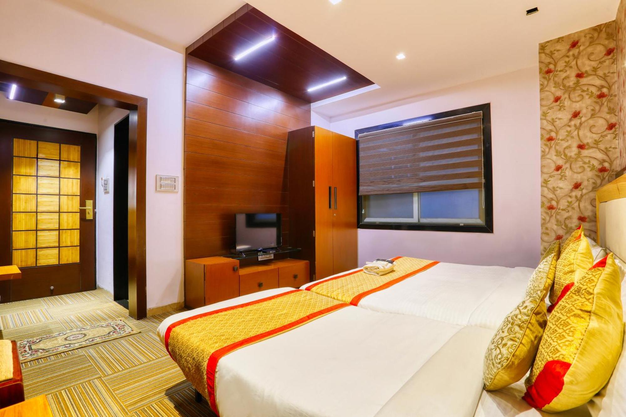 אינדורה The Ashoka Hotel מראה חיצוני תמונה