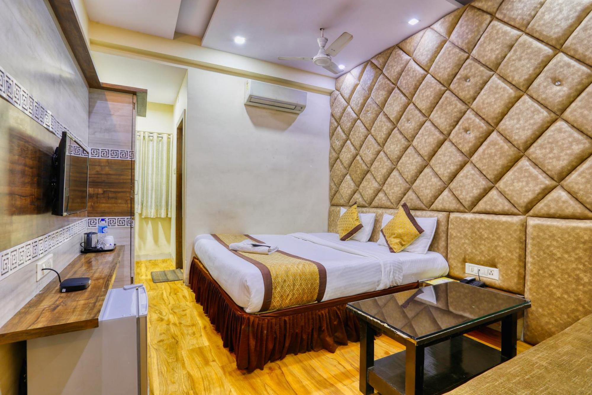 אינדורה The Ashoka Hotel מראה חיצוני תמונה
