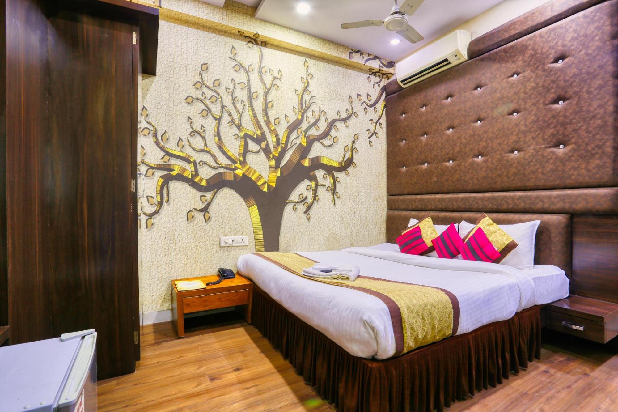 אינדורה The Ashoka Hotel מראה חיצוני תמונה