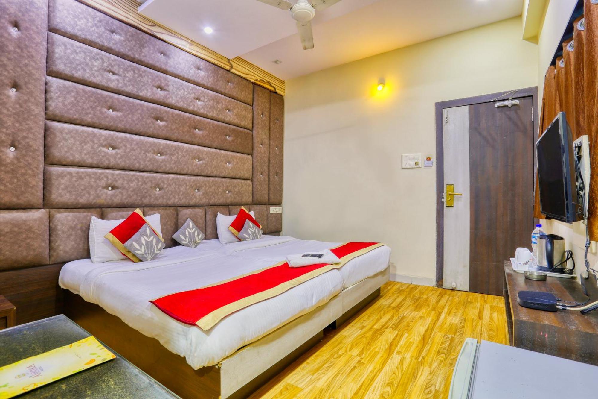 אינדורה The Ashoka Hotel מראה חיצוני תמונה